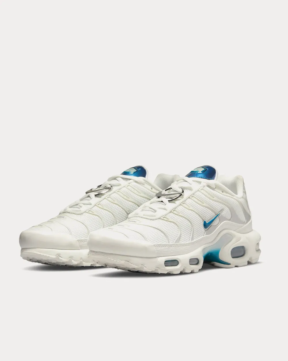 Air Max Plus Summit White / Grey Fog / Metallic Silver / Bright Spruce Low Top Sneakers