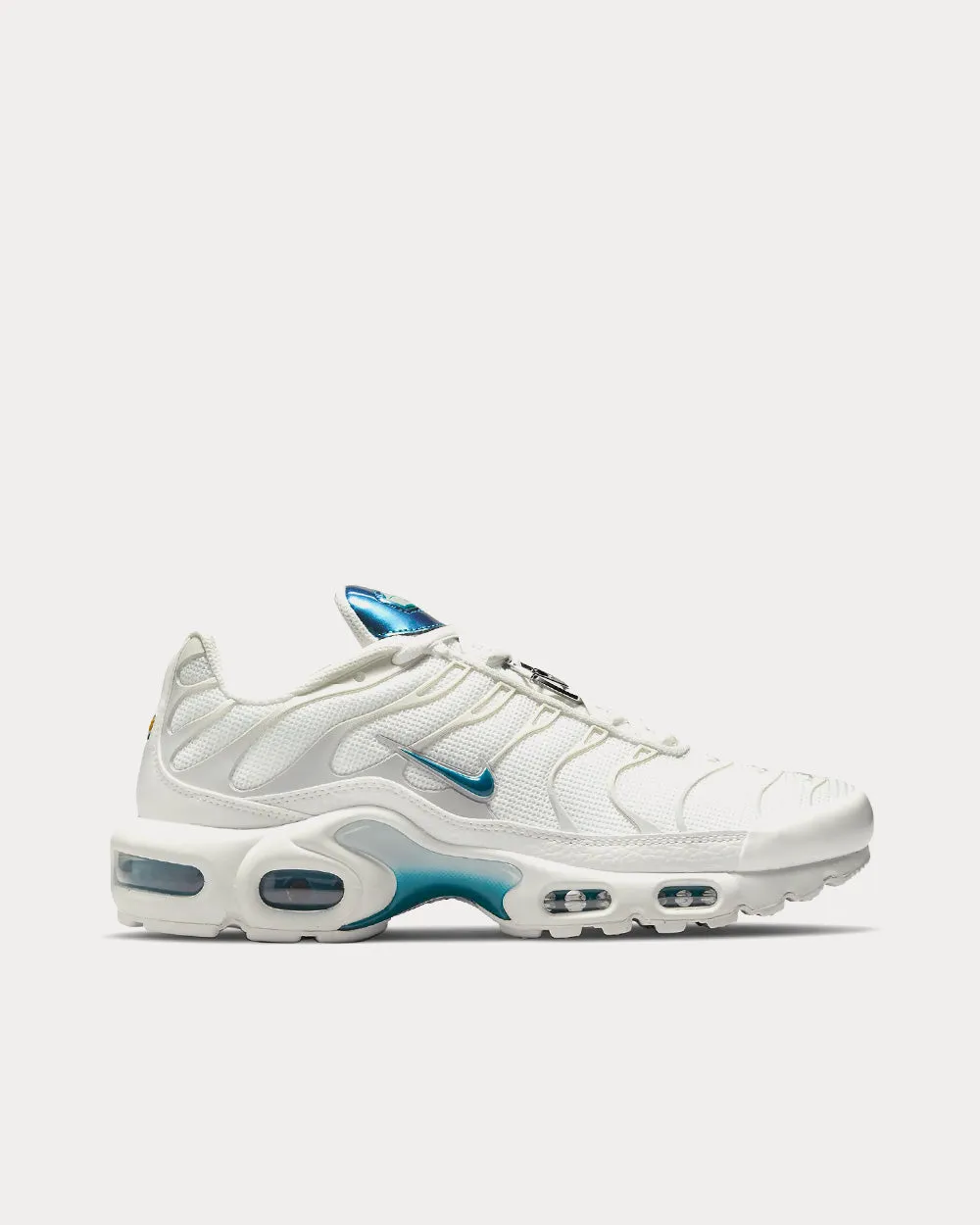 Air Max Plus Summit White / Grey Fog / Metallic Silver / Bright Spruce Low Top Sneakers