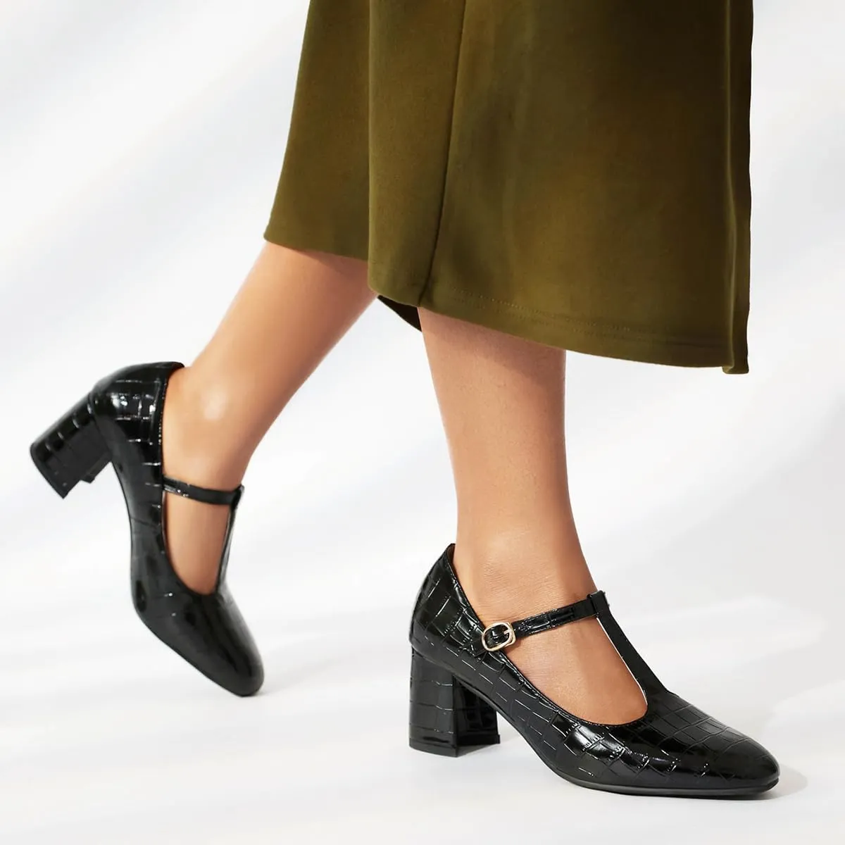 Chunky High Heels Closed Round Toe Mary Jane Pumps
