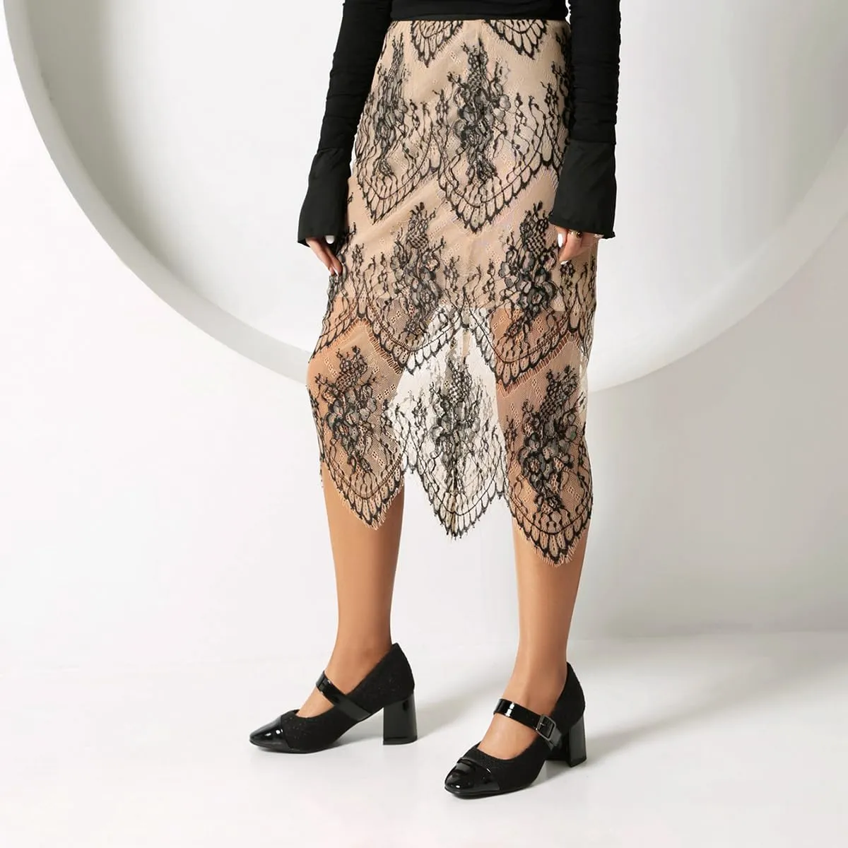 Chunky High Heels Closed Round Toe Mary Jane Pumps