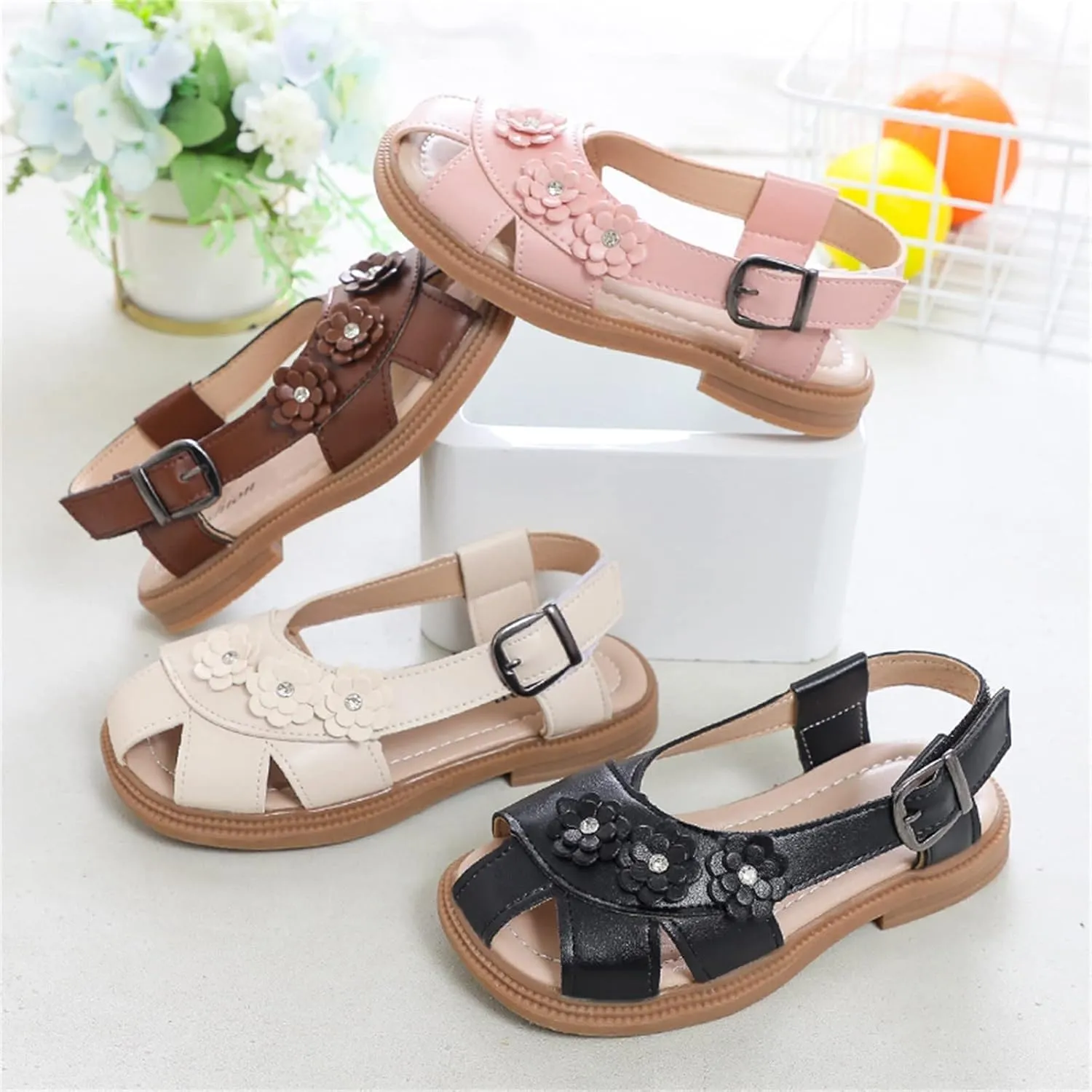 Girls Flower Hollow Beach Shoes 2025 Stylish Kids Lightweight Soft Sole Slip On Buckle Girls Slippers Toddler Shoes