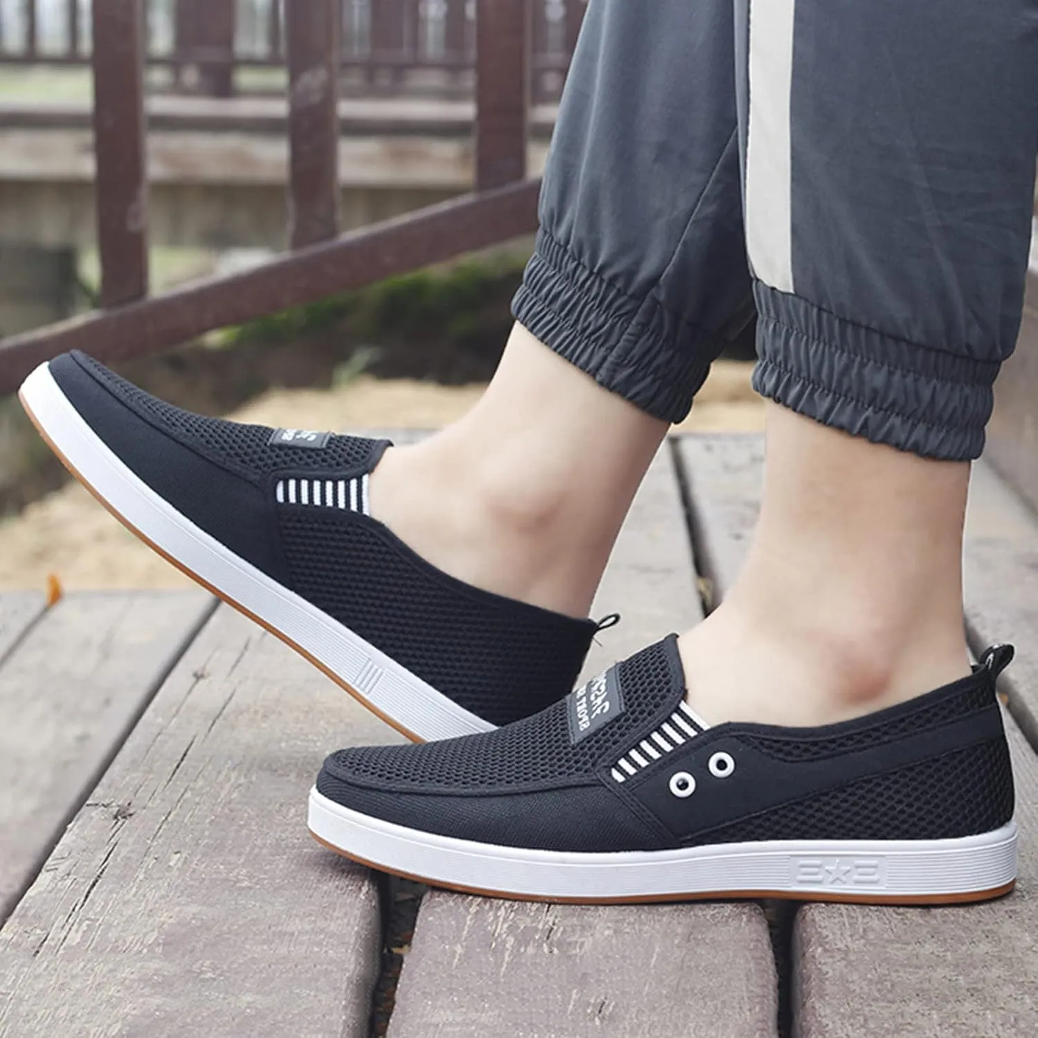 Men's Breathable Barefoot Shoes Comfortable Breathable Slip On Sneaker Comfortable & Light-Weight Stretch Shoes