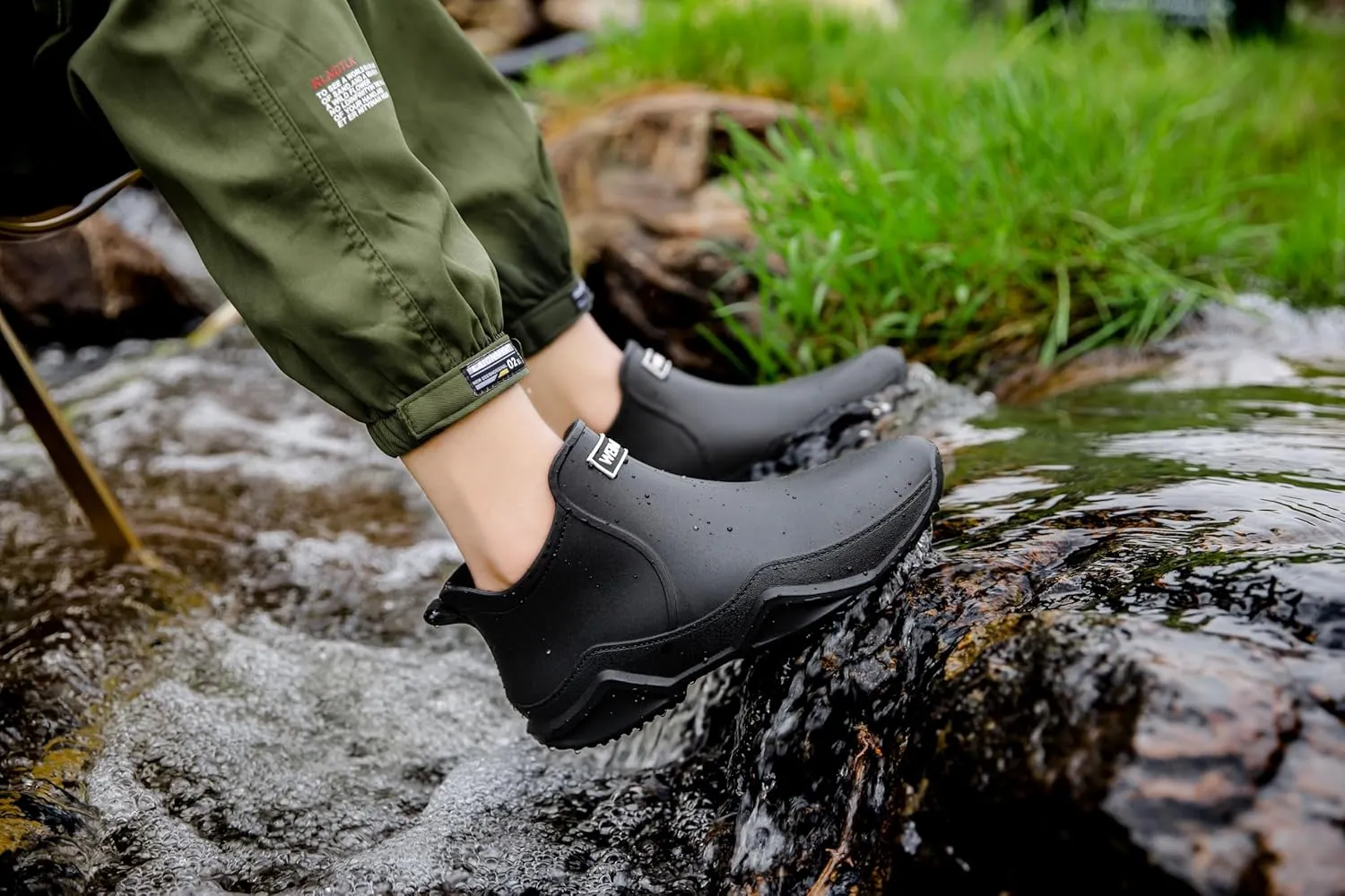 Stylish and Durable Women's Waterproof Rain Boots with Anti-Slip Sole