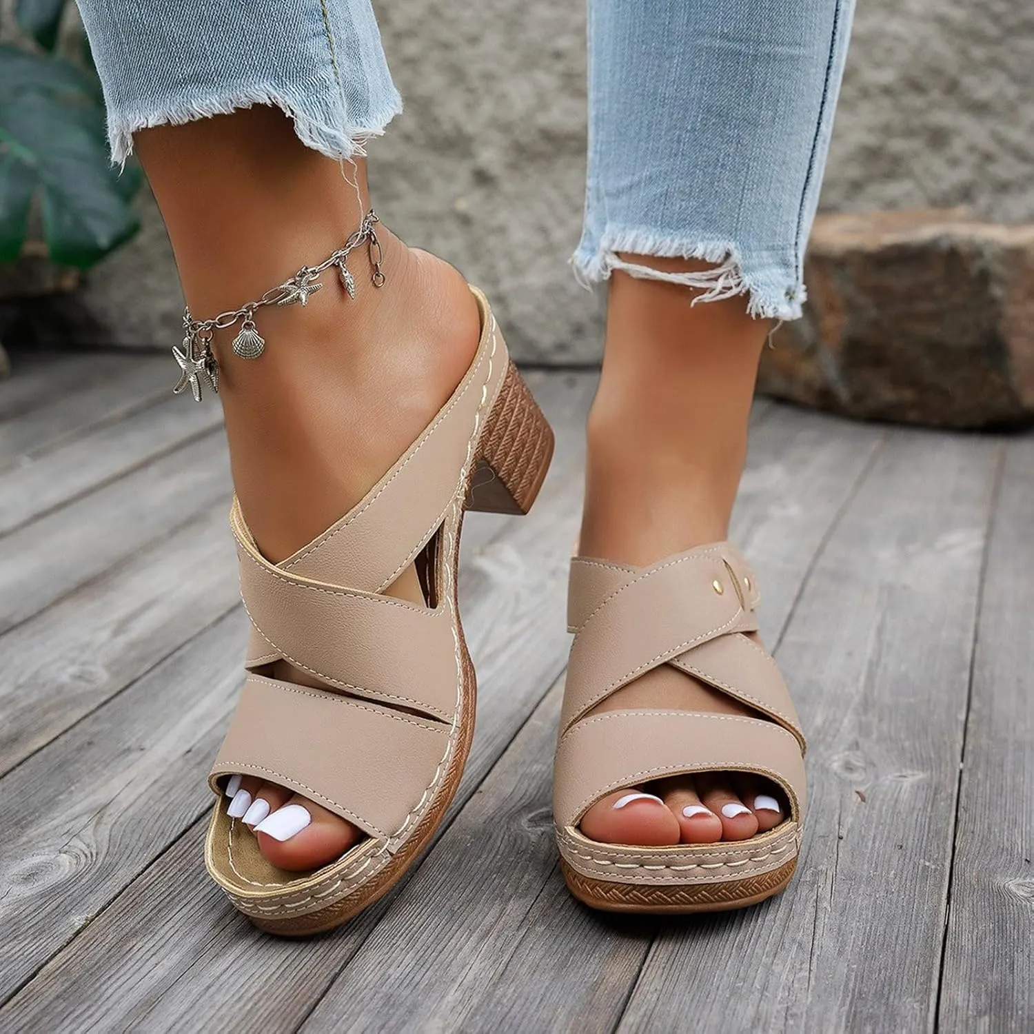 Stylish Women's Slippers Comfortable Platform Round Toe Fashion Footwear for Summer