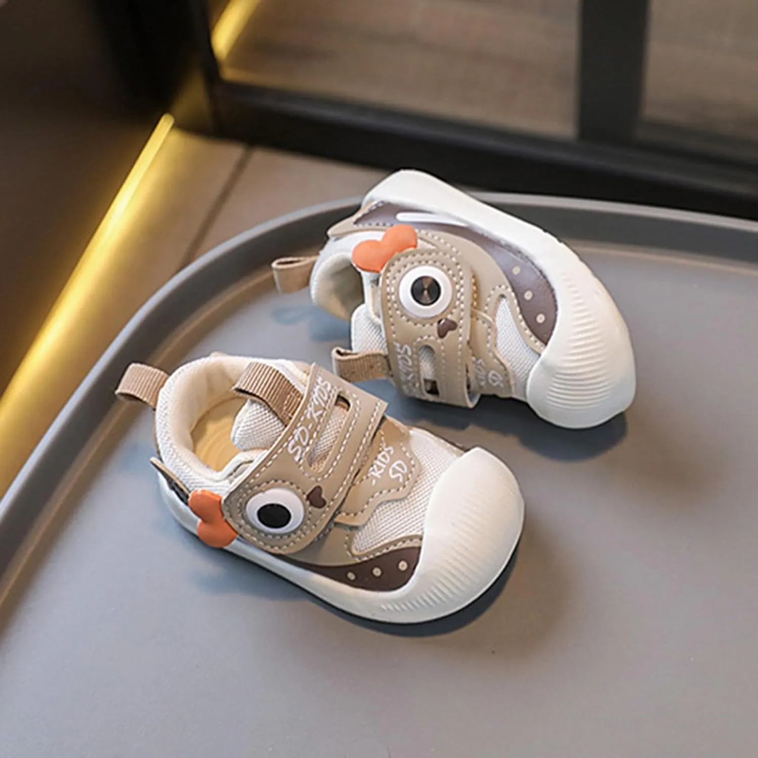 Toddler artoon Sneaker Baby Infant First Walking Sport Shoes Mesh Breathable Squeaky Non Slip Light Comfy Shoes