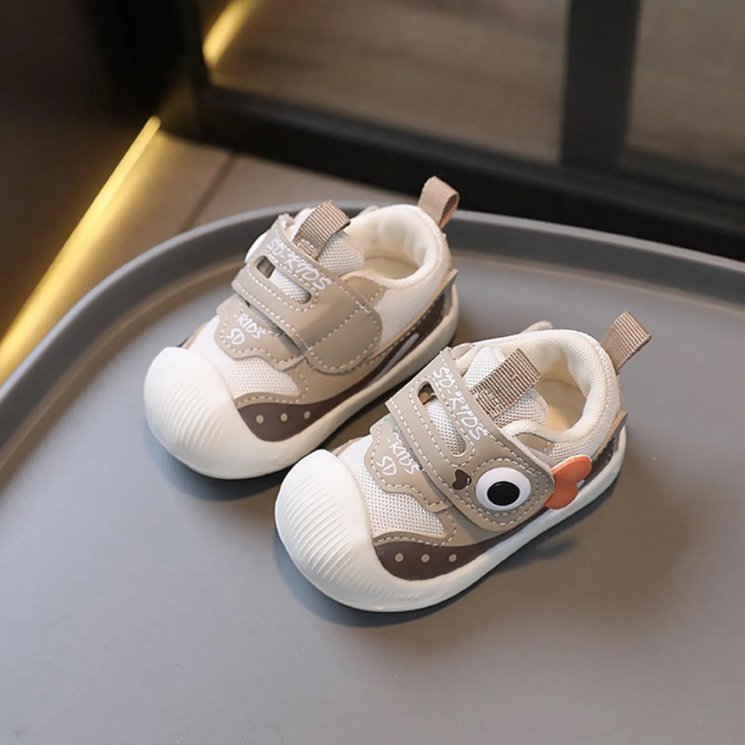 Toddler artoon Sneaker Baby Infant First Walking Sport Shoes Mesh Breathable Squeaky Non Slip Light Comfy Shoes
