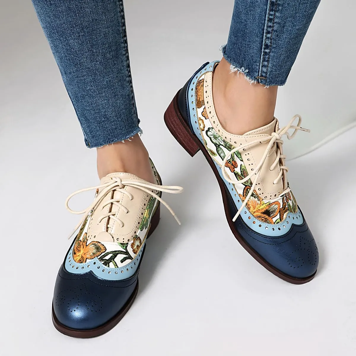 Women's Elegant Almond Toe Oxford Shoes with Floral Print Detailing Block Heel Lace-Up Casual Party Evening Dress Shoes for Women Ladies Girls